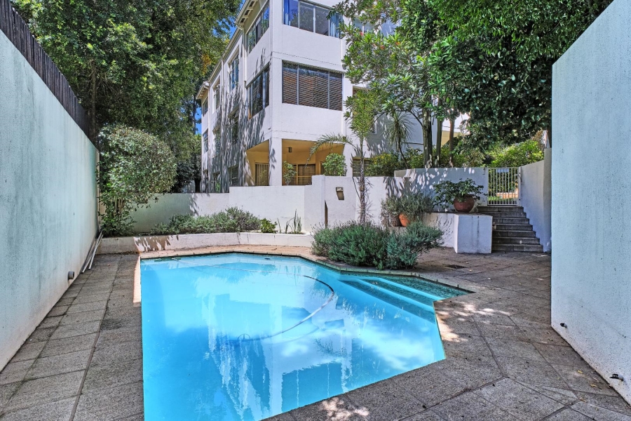 1 Bedroom Property for Sale in Illovo Gauteng