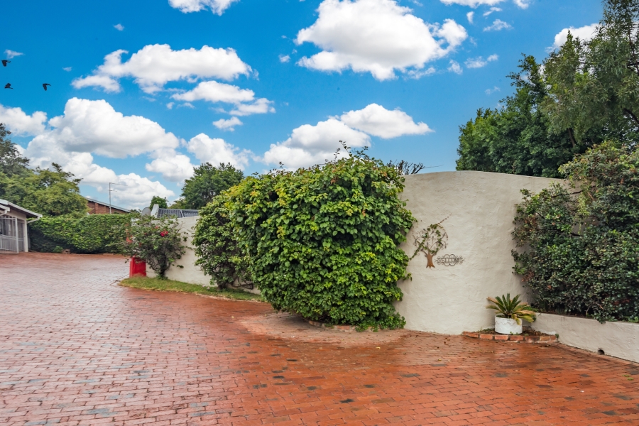 3 Bedroom Property for Sale in Bryanston Gauteng