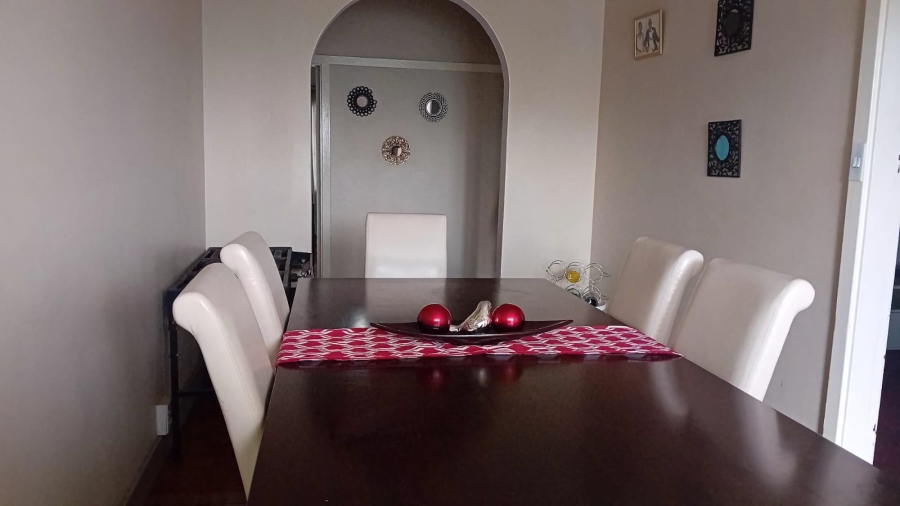 3 Bedroom Property for Sale in Orange Grove Gauteng