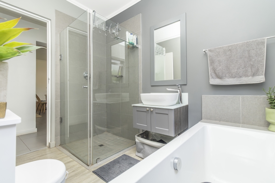 2 Bedroom Property for Sale in Bryanston Gauteng