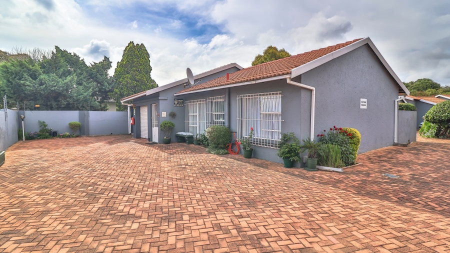 2 Bedroom Property for Sale in Raceview Gauteng
