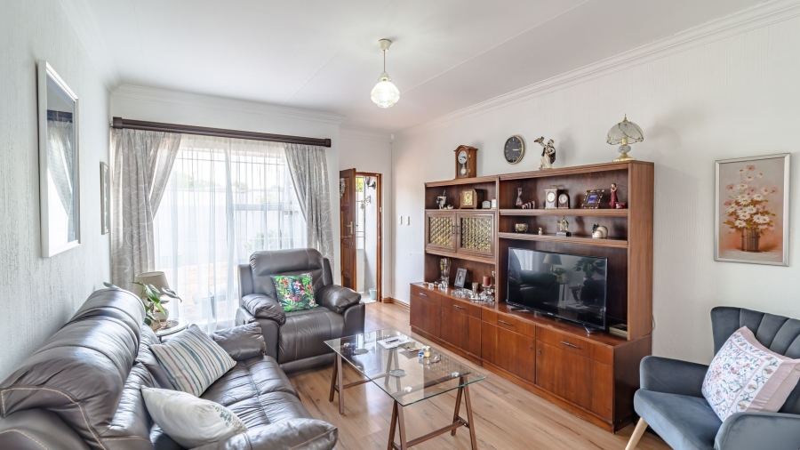 2 Bedroom Property for Sale in Raceview Gauteng