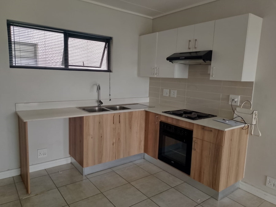 To Let 2 Bedroom Property for Rent in Lilianton Gauteng