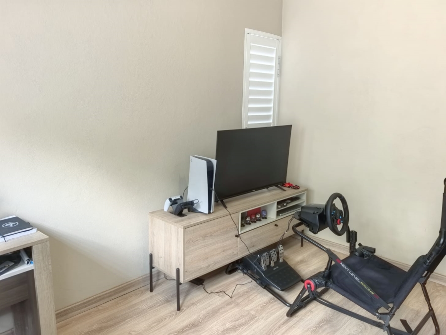 3 Bedroom Property for Sale in Edenburg Gauteng