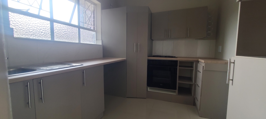 1 Bedroom Property for Sale in Edenvale Central Gauteng