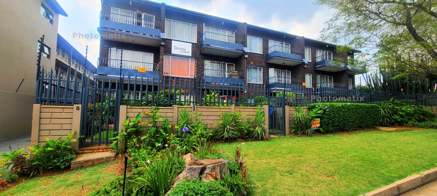 1 Bedroom Property for Sale in Edenvale Central Gauteng