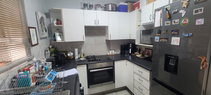 1 Bedroom Property for Sale in Edenvale Central Gauteng