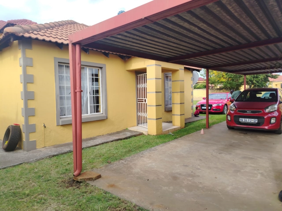 2 Bedroom Property for Sale in Roodekop Gauteng