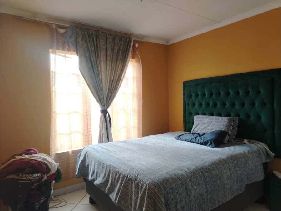 2 Bedroom Property for Sale in Roodekop Gauteng
