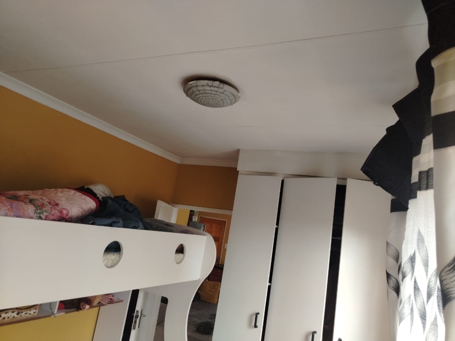 2 Bedroom Property for Sale in Roodekop Gauteng