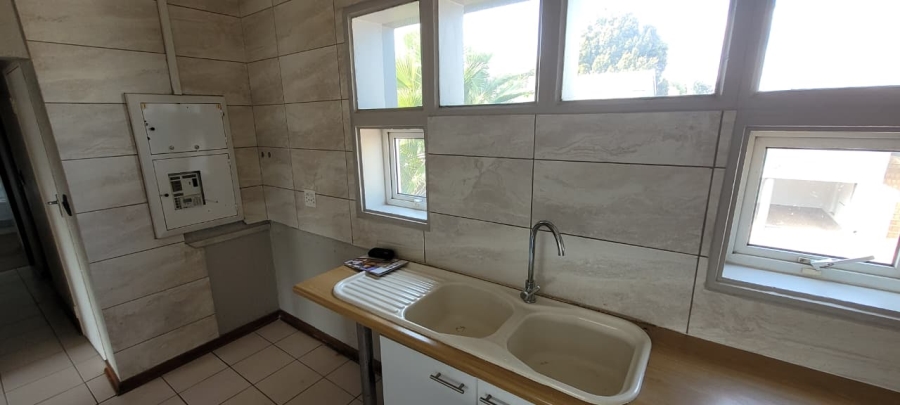 2 Bedroom Property for Sale in Lakefield Gauteng