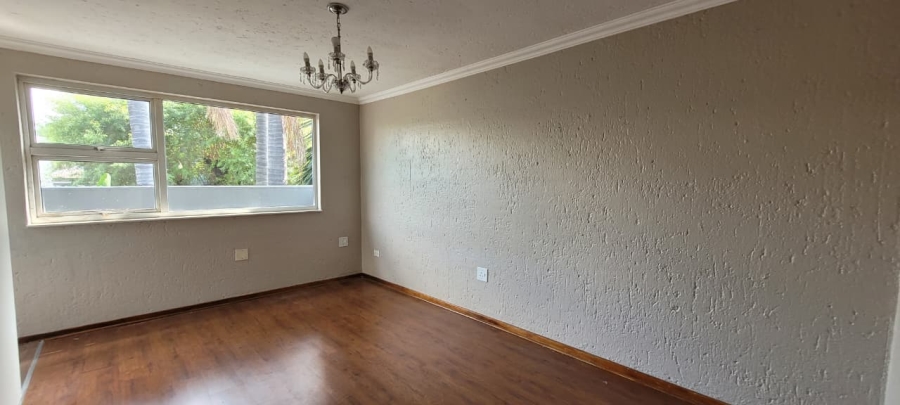 2 Bedroom Property for Sale in Lakefield Gauteng