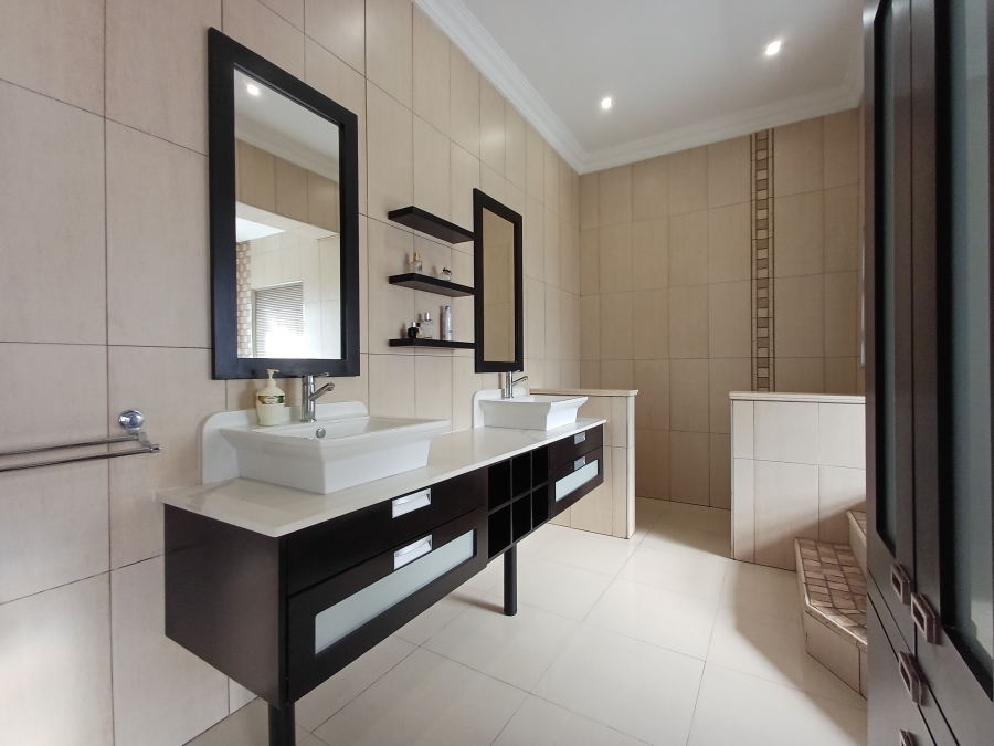 4 Bedroom Property for Sale in Linksfield Gauteng