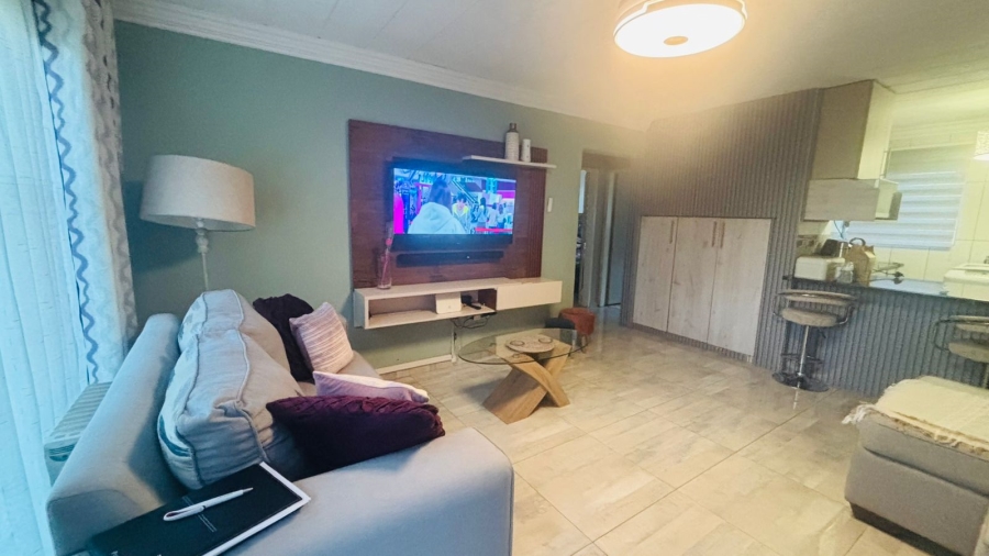 2 Bedroom Property for Sale in Ravenswood Gauteng