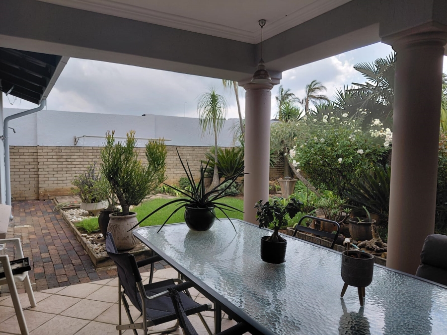 3 Bedroom Property for Sale in Sunward Park Gauteng