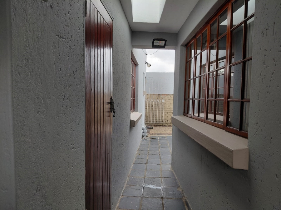 3 Bedroom Property for Sale in Sunward Park Gauteng