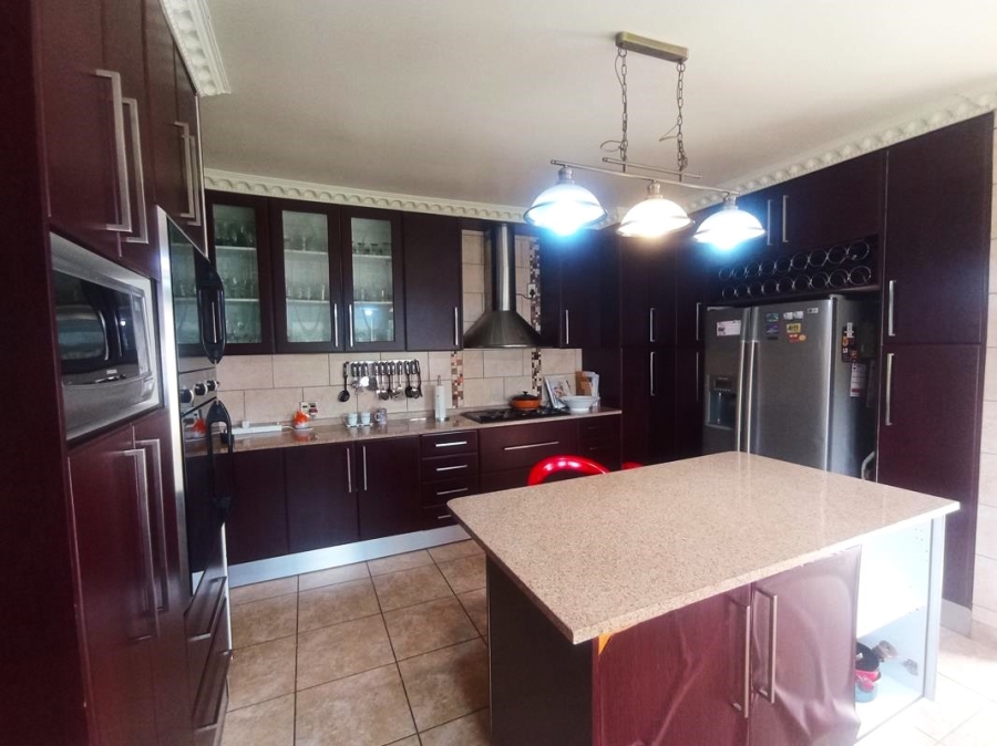 3 Bedroom Property for Sale in Mulbarton Gauteng