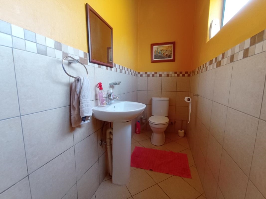 3 Bedroom Property for Sale in Mulbarton Gauteng