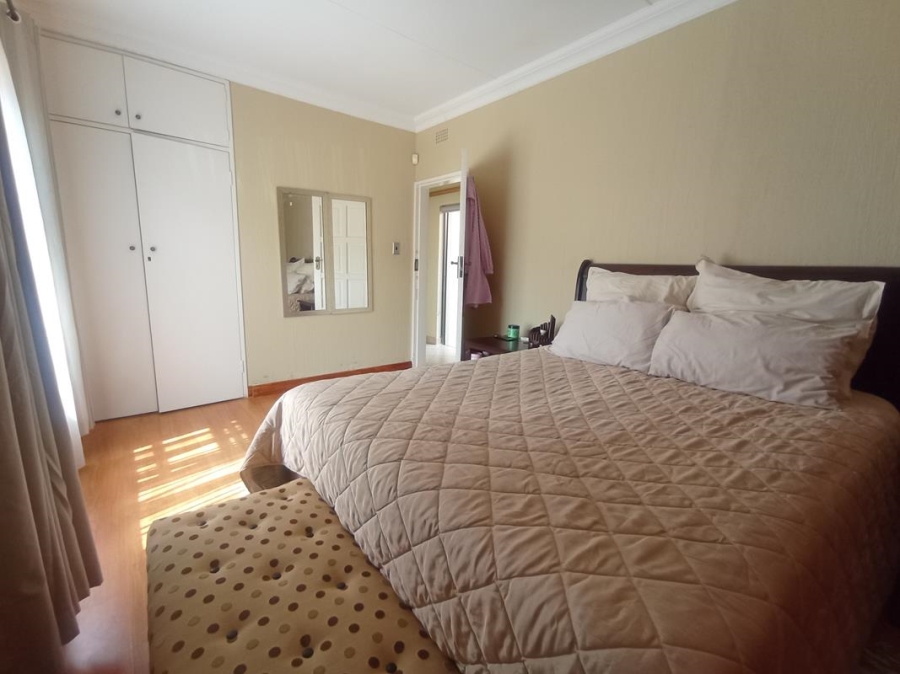 3 Bedroom Property for Sale in Mulbarton Gauteng