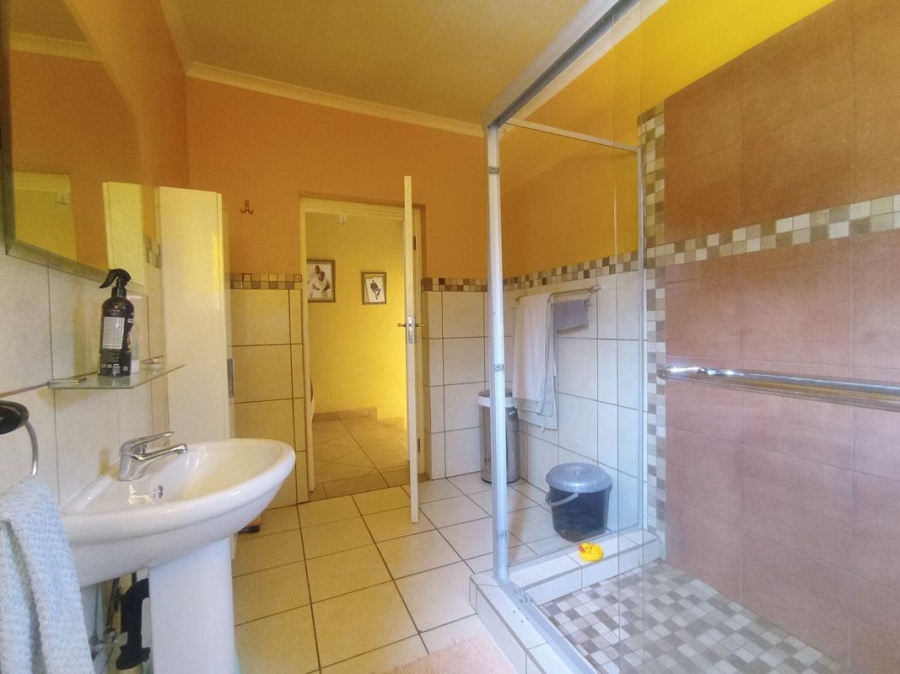 3 Bedroom Property for Sale in Mulbarton Gauteng