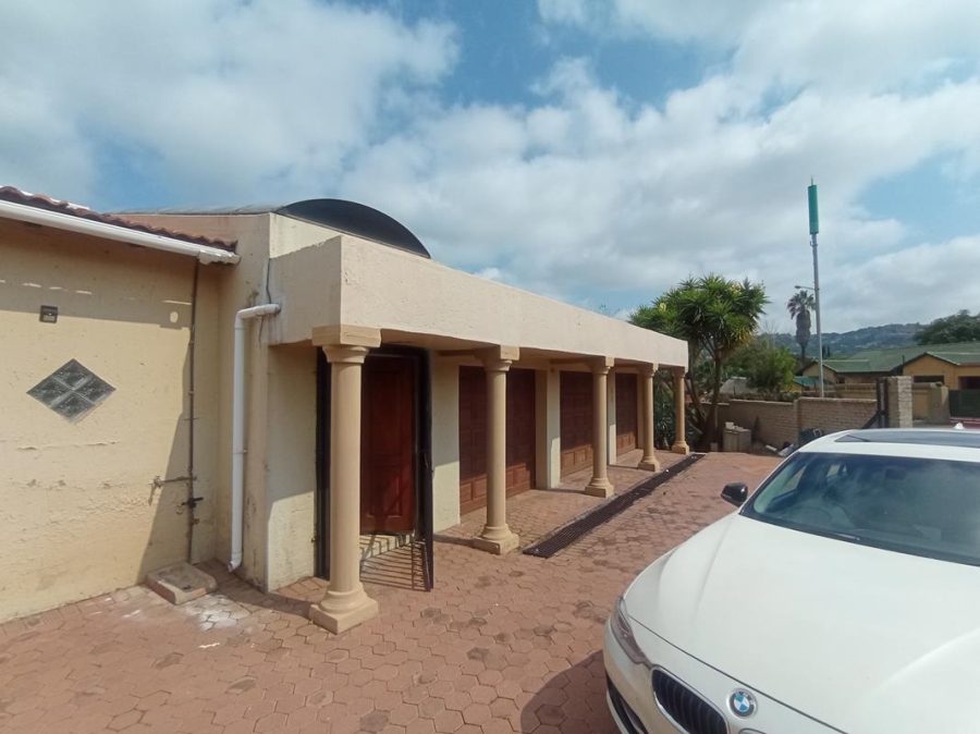 3 Bedroom Property for Sale in Mulbarton Gauteng
