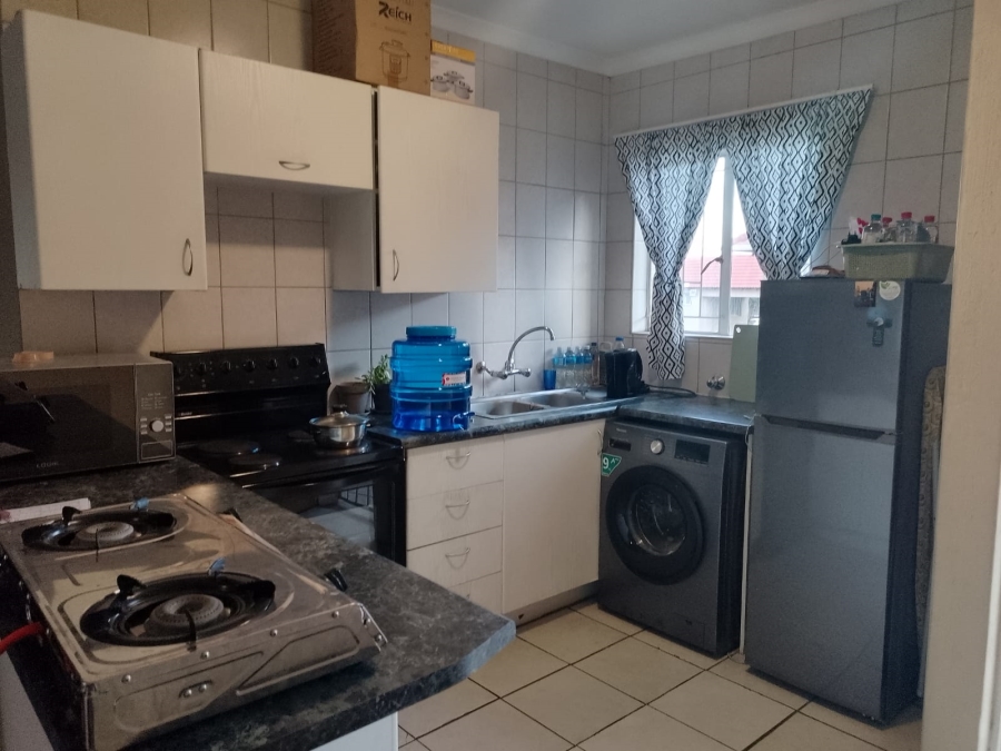 2 Bedroom Property for Sale in Comet Gauteng