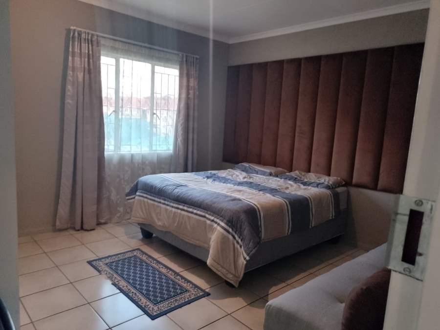 2 Bedroom Property for Sale in Comet Gauteng