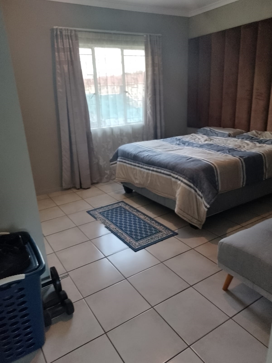 2 Bedroom Property for Sale in Comet Gauteng