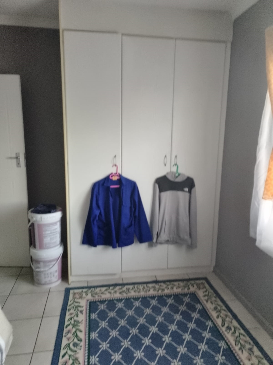 2 Bedroom Property for Sale in Comet Gauteng