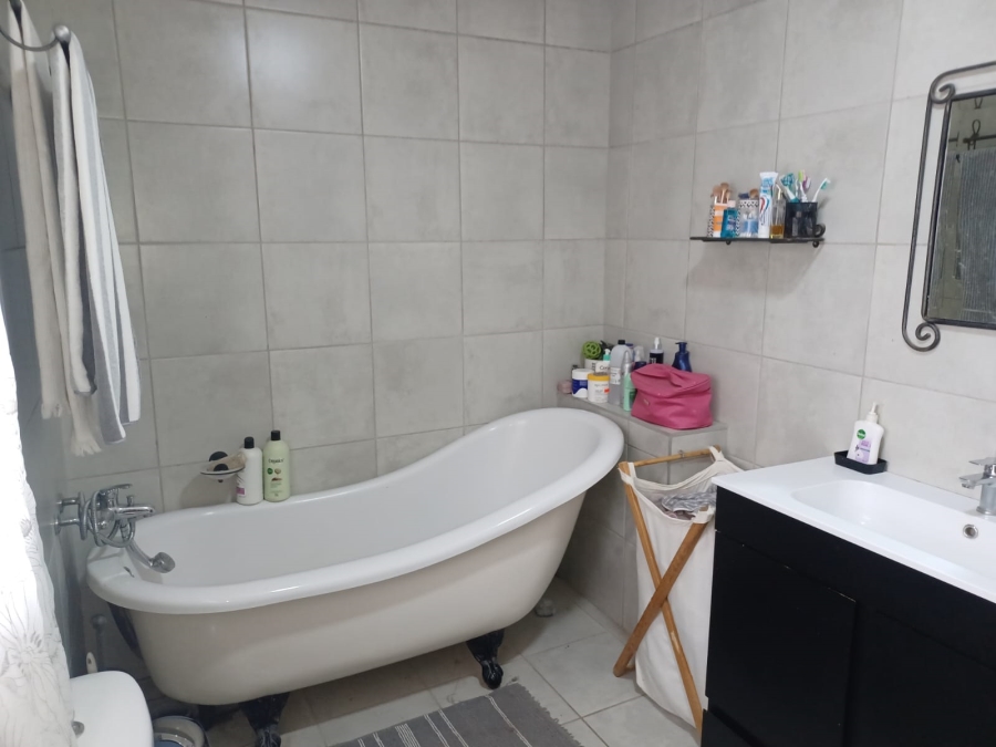 3 Bedroom Property for Sale in Klopperpark Gauteng