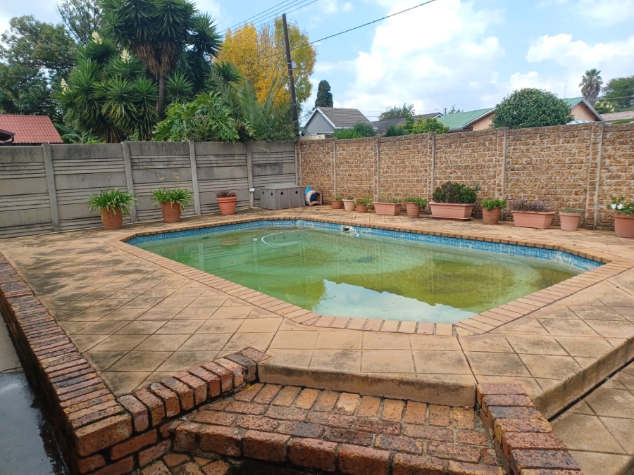 3 Bedroom Property for Sale in Klopperpark Gauteng