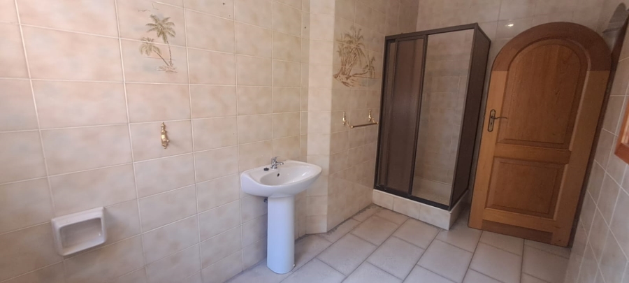 5 Bedroom Property for Sale in Sunward Park Gauteng