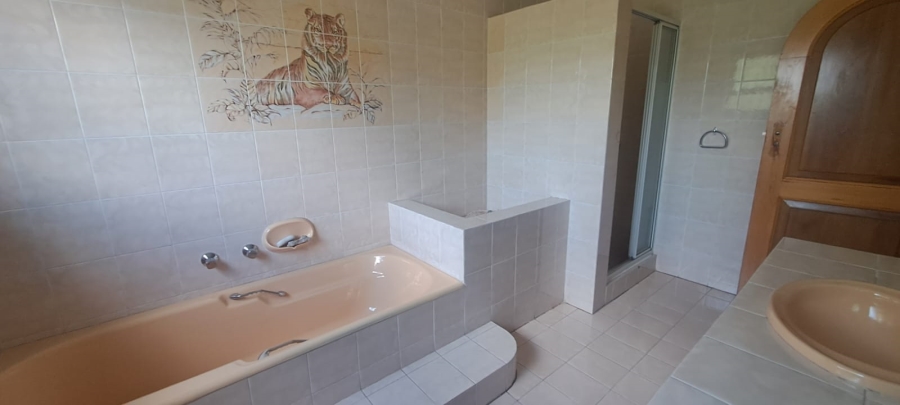 5 Bedroom Property for Sale in Sunward Park Gauteng