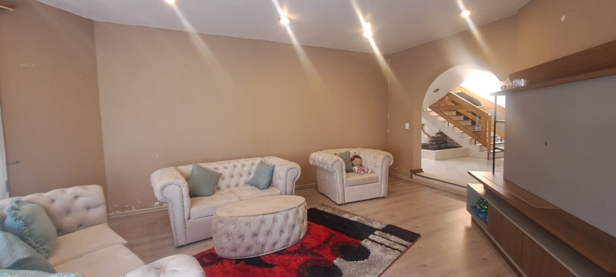 5 Bedroom Property for Sale in Sunward Park Gauteng