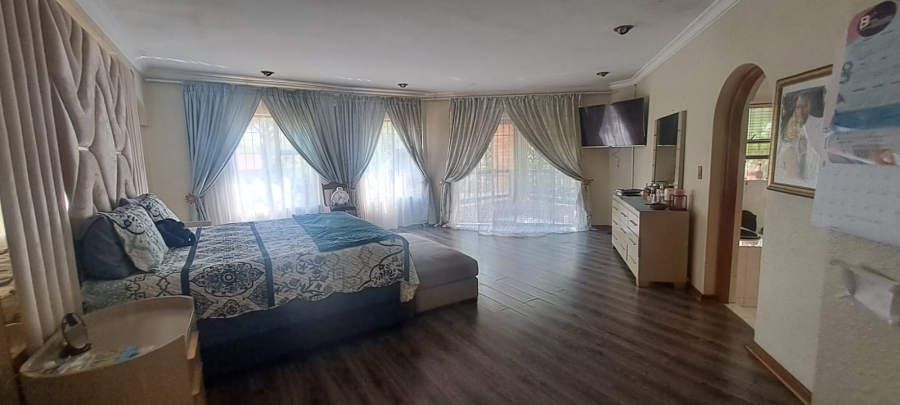 5 Bedroom Property for Sale in Sunward Park Gauteng