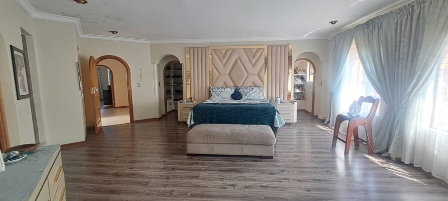 5 Bedroom Property for Sale in Sunward Park Gauteng