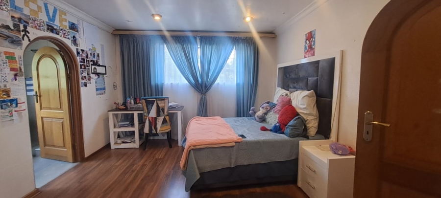 5 Bedroom Property for Sale in Sunward Park Gauteng