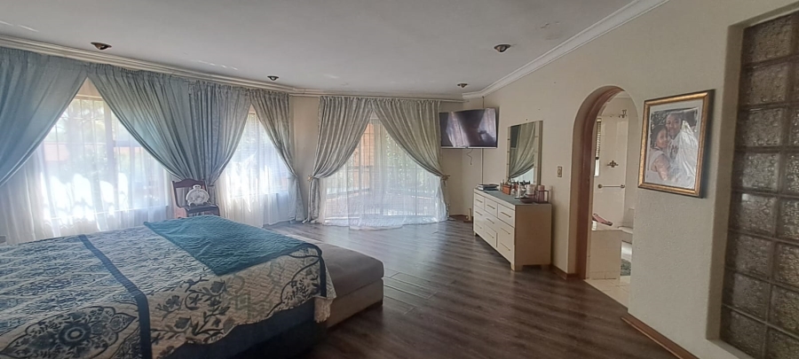 5 Bedroom Property for Sale in Sunward Park Gauteng