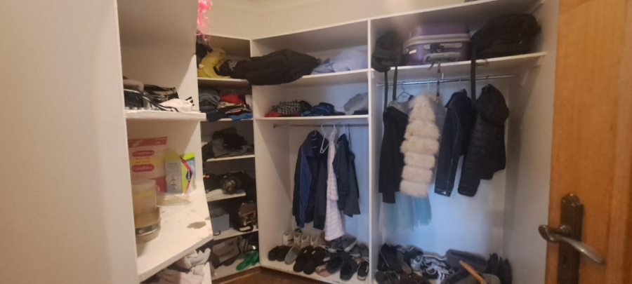 5 Bedroom Property for Sale in Sunward Park Gauteng