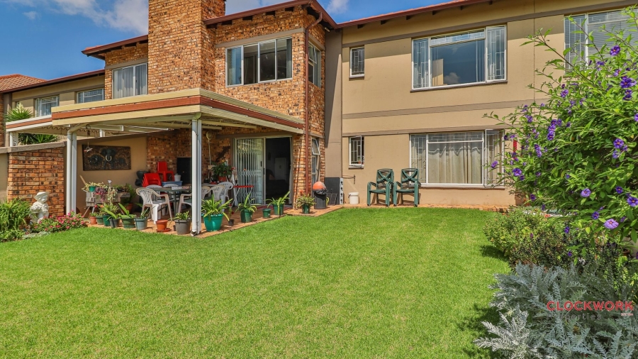 2 Bedroom Property for Sale in Norton Park Gauteng