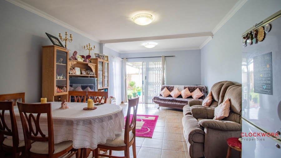 2 Bedroom Property for Sale in Norton Park Gauteng