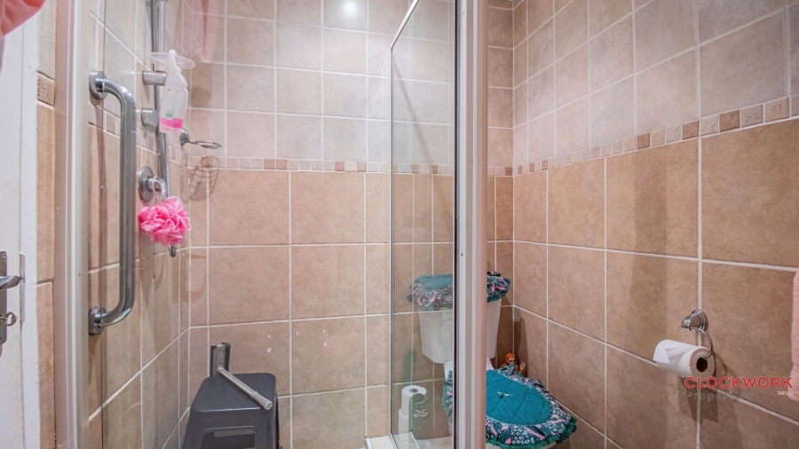 2 Bedroom Property for Sale in Norton Park Gauteng