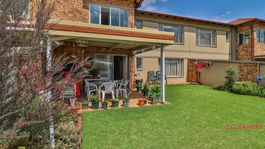 2 Bedroom Property for Sale in Norton Park Gauteng