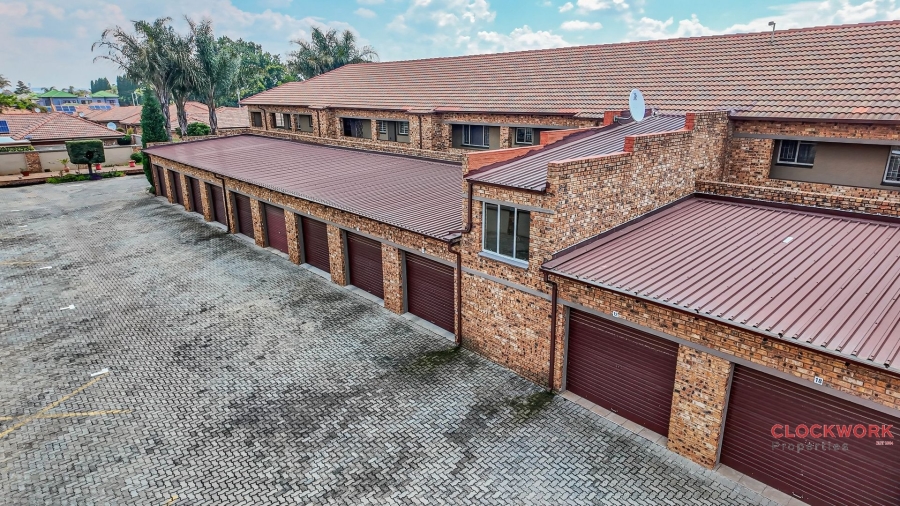 2 Bedroom Property for Sale in Norton Park Gauteng