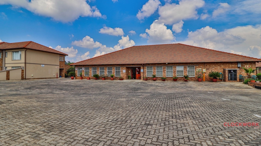 2 Bedroom Property for Sale in Norton Park Gauteng