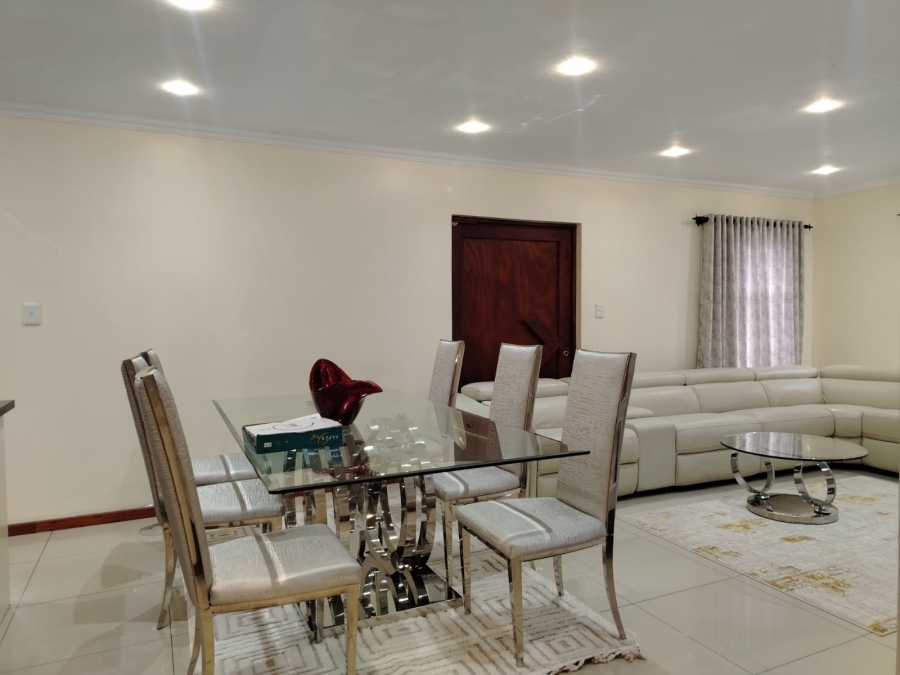 3 Bedroom Property for Sale in Wildtuinpark Gauteng