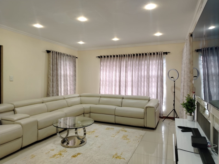 3 Bedroom Property for Sale in Wildtuinpark Gauteng