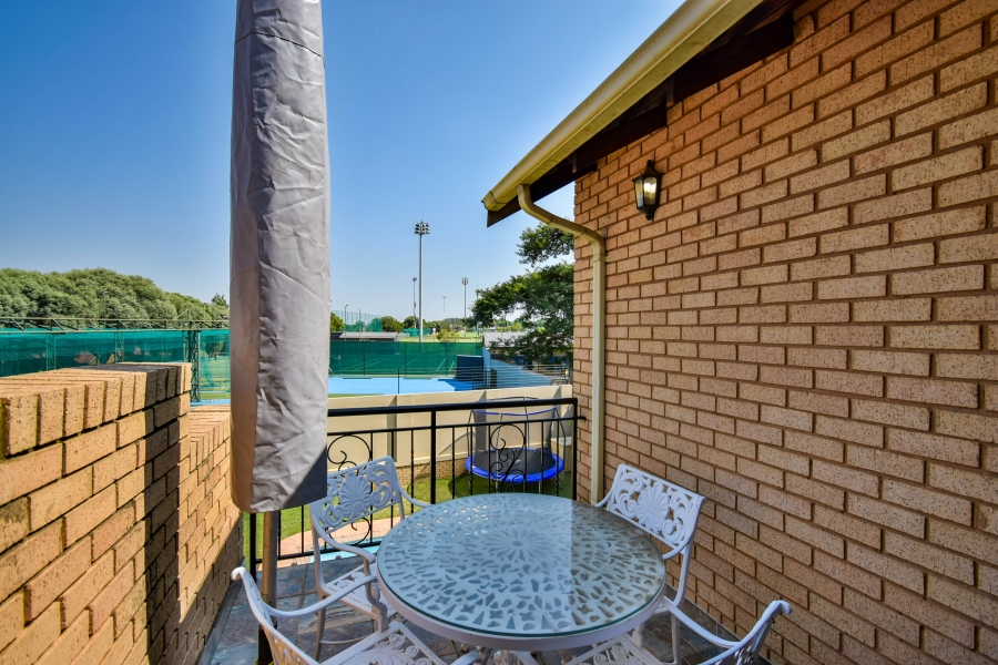 To Let 5 Bedroom Property for Rent in Garsfontein Gauteng