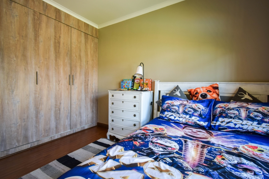 To Let 5 Bedroom Property for Rent in Garsfontein Gauteng