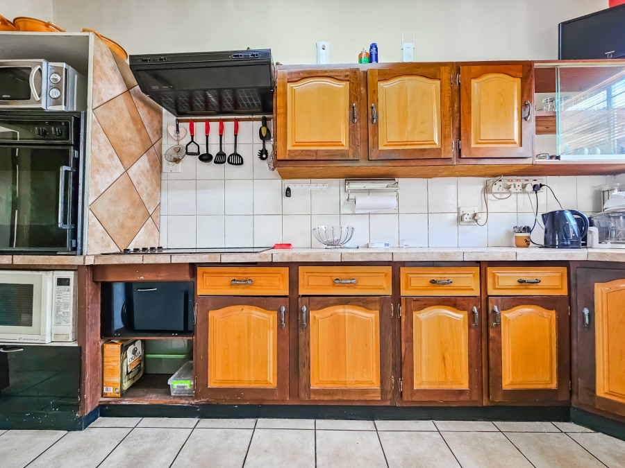 3 Bedroom Property for Sale in Garsfontein Gauteng